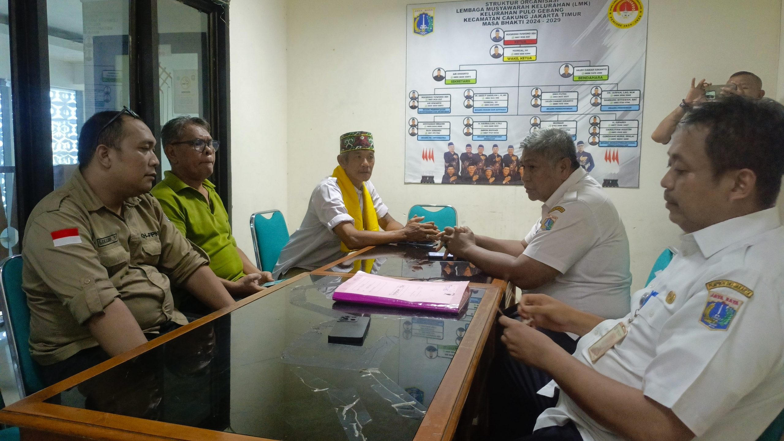 Pertemuan dengan Lurah Pulo Gebang 