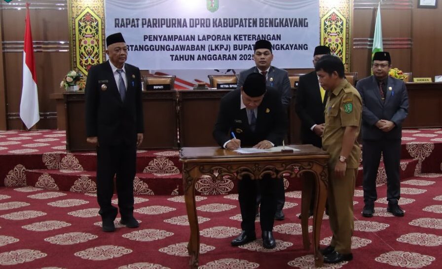 Bupati Bengkayang Sampaikan LKPJ Tahun Anggaran 2025: Ekonomi Tumbuh, Opini WTP Terjaga