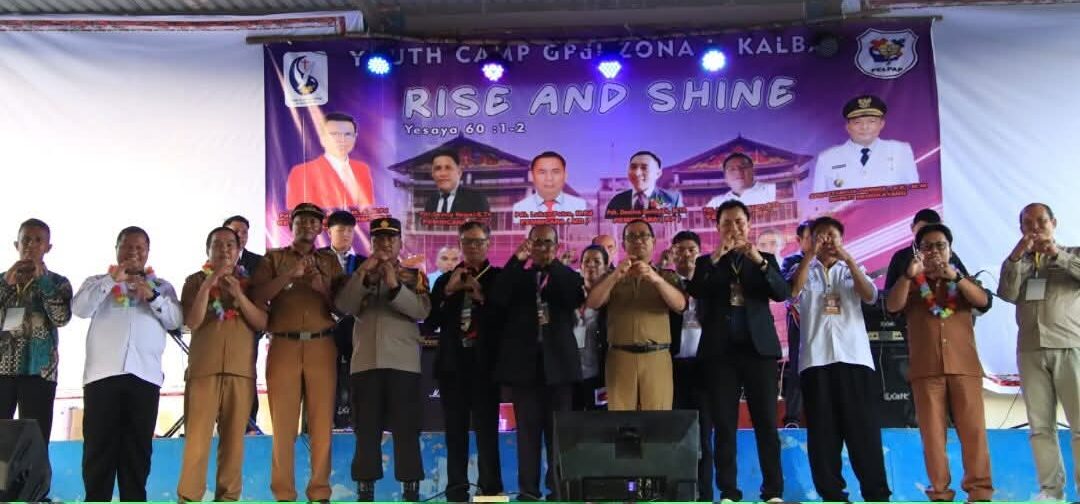 Sekda Bengkayang Resmi Buka Youth Camp GPdI Zona 1 Kalbar