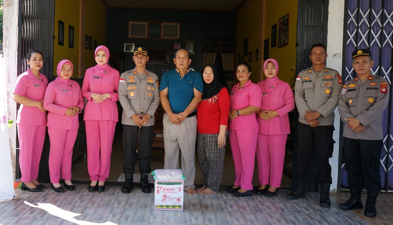 Polres Bengkayang Gelar Bakti Sosial Peringati Hari Bhayangkara ke-79