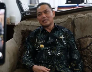 KPK Geledah Rumah Gubernur Kalimantan Barat Ria Norsan